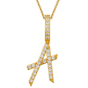 Collar con colgante inicial de moissanita en plata de ley bañada en oro