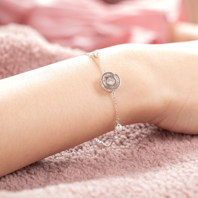 0.1 CT. Moissanite Diamond Dancing Stone with Freshwater Pearls @ Bracelet