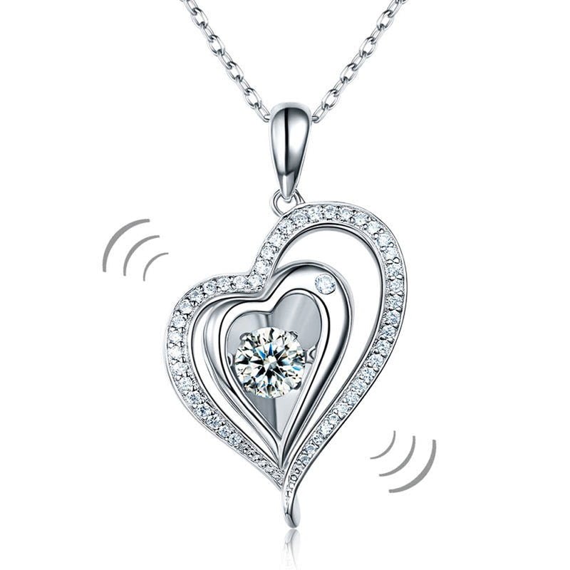 Collar con colgante de piedra danzante con halo de corazón