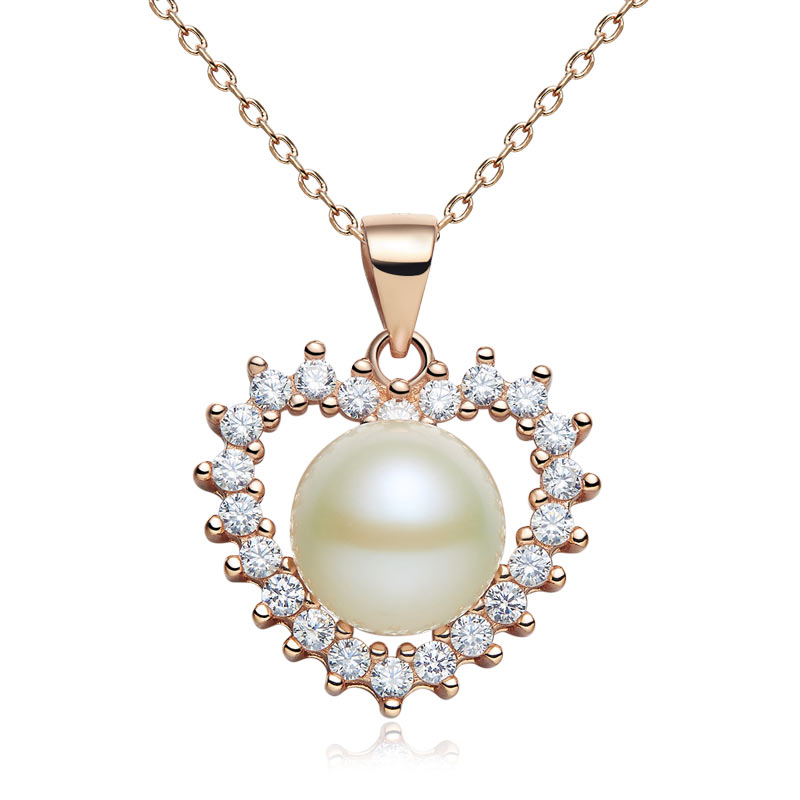 Collar con colgante de corazón y halo de perlas de agua dulce en plata de ley chapada en oro rosa