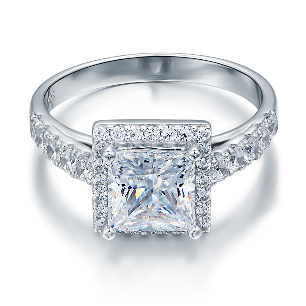 1.5 CT. Princess Cut Simulated Diamond Halo Ring in Sterling Silver