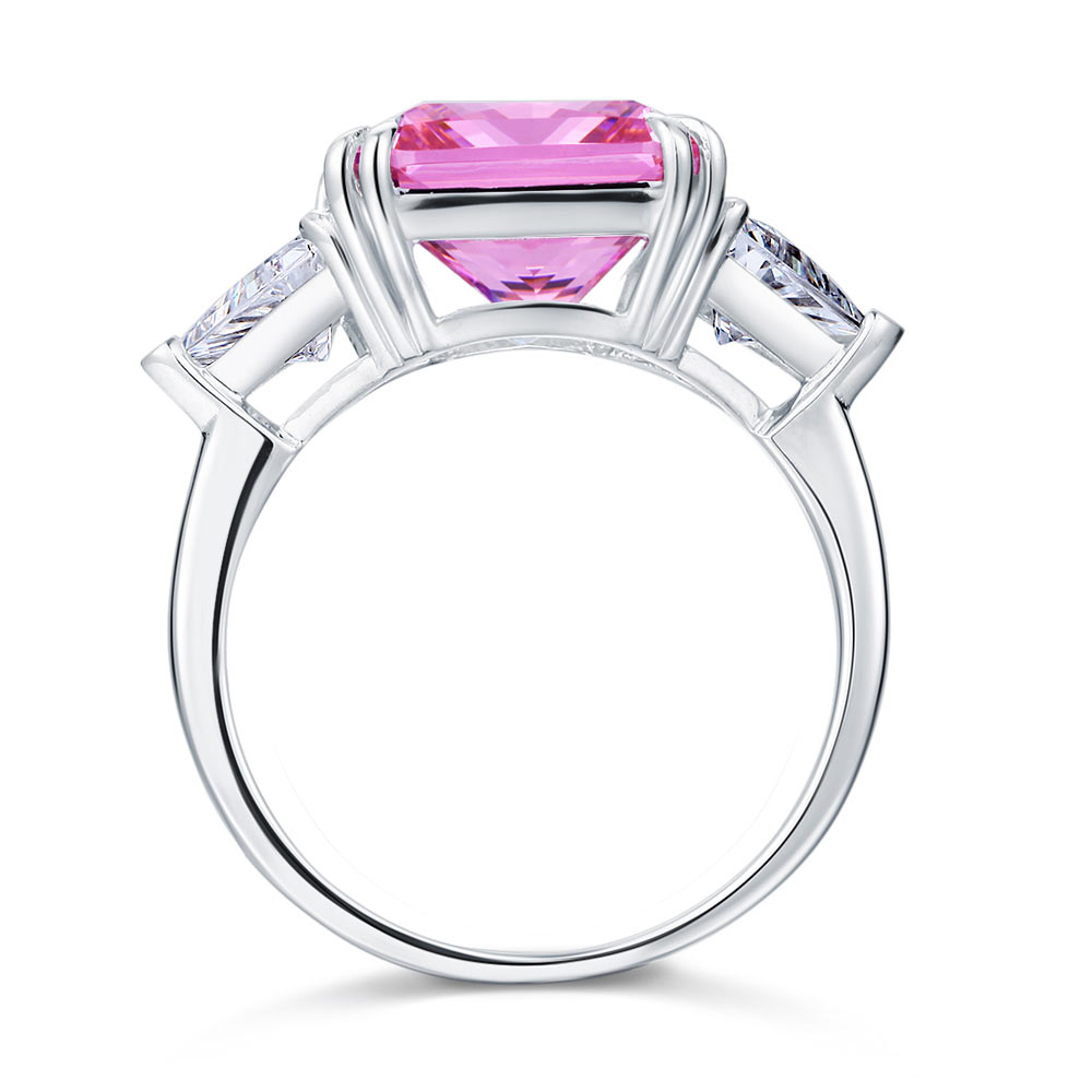 Bague en argent sterling avec trois diamants synthétiques roses taille princesse de 8 carats