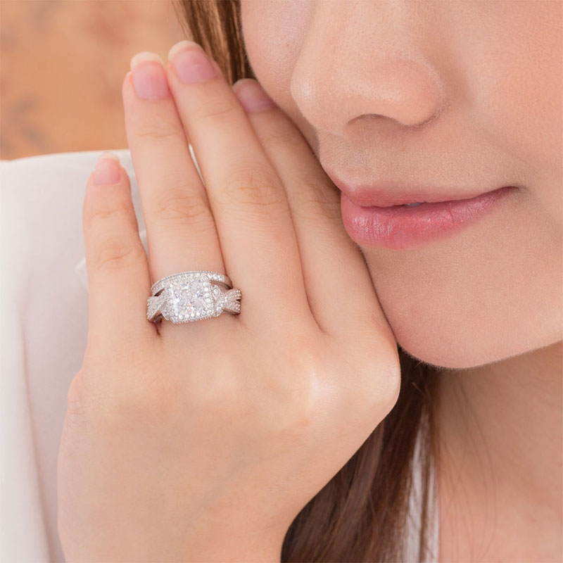 1.5 CT Princess Cut Simulated Diamond Milgrain Split Shank Bridal Set in Sterling Silver