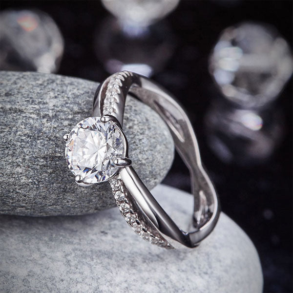 1.25 CT. Round Brilliant Cut Simulated Diamond Entwined Ring in Sterling Silver