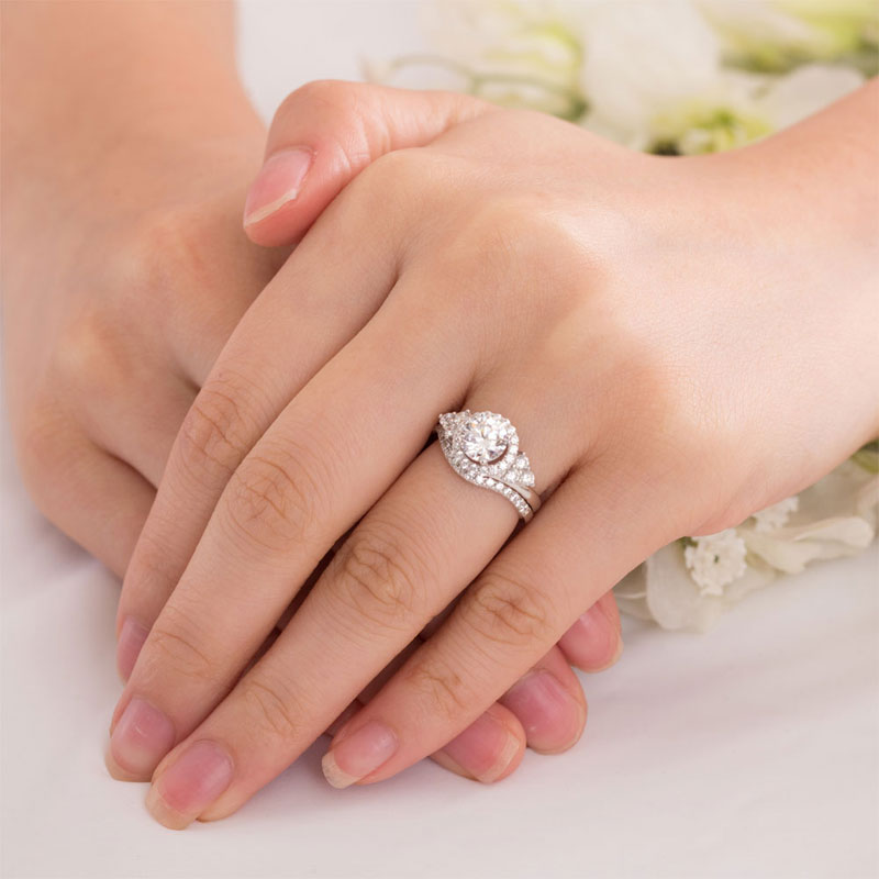 1 CT. Round Halo Simulated Diamond Bridal Set in Sterling Silver