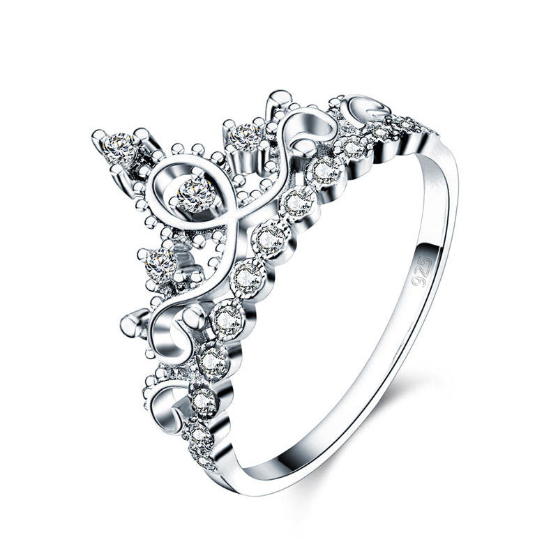 Anillo de corona de circonita cúbica en plata de ley