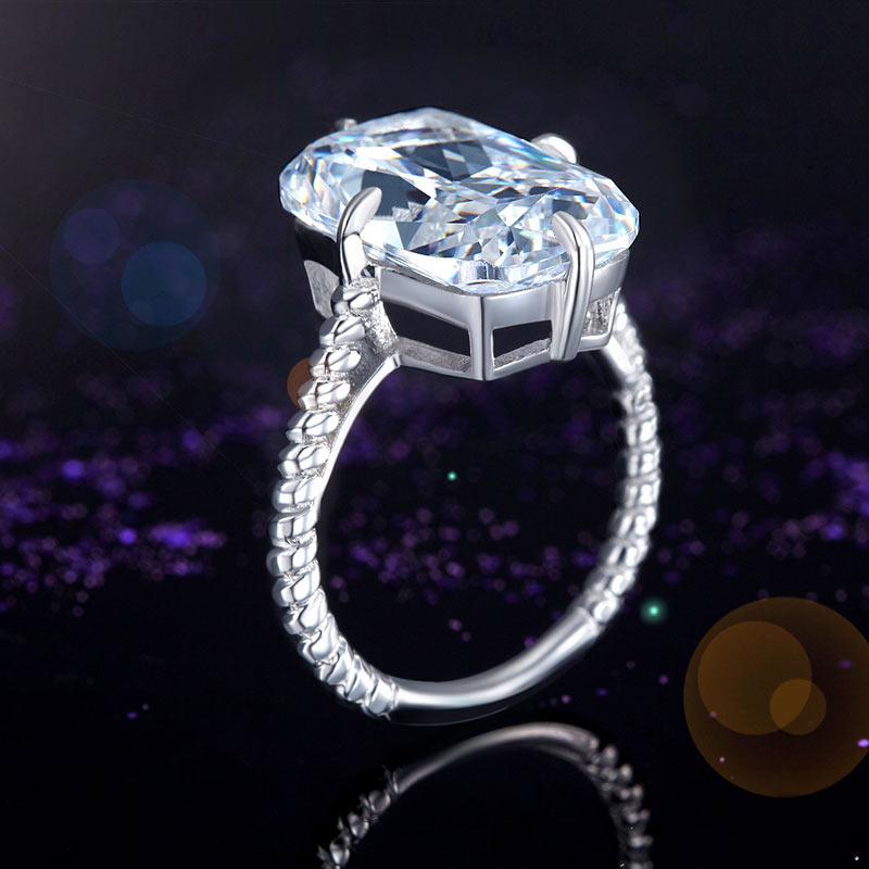 Bague solitaire en argent sterling avec diamant synthétique taille coussin de 8,5 carats