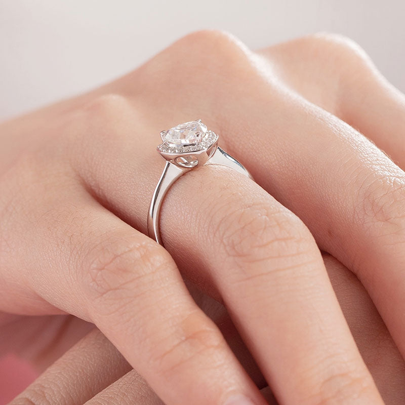1 CT. Heart Cut Moissanite Diamond Halo Engagement Ring in Sterling Silver