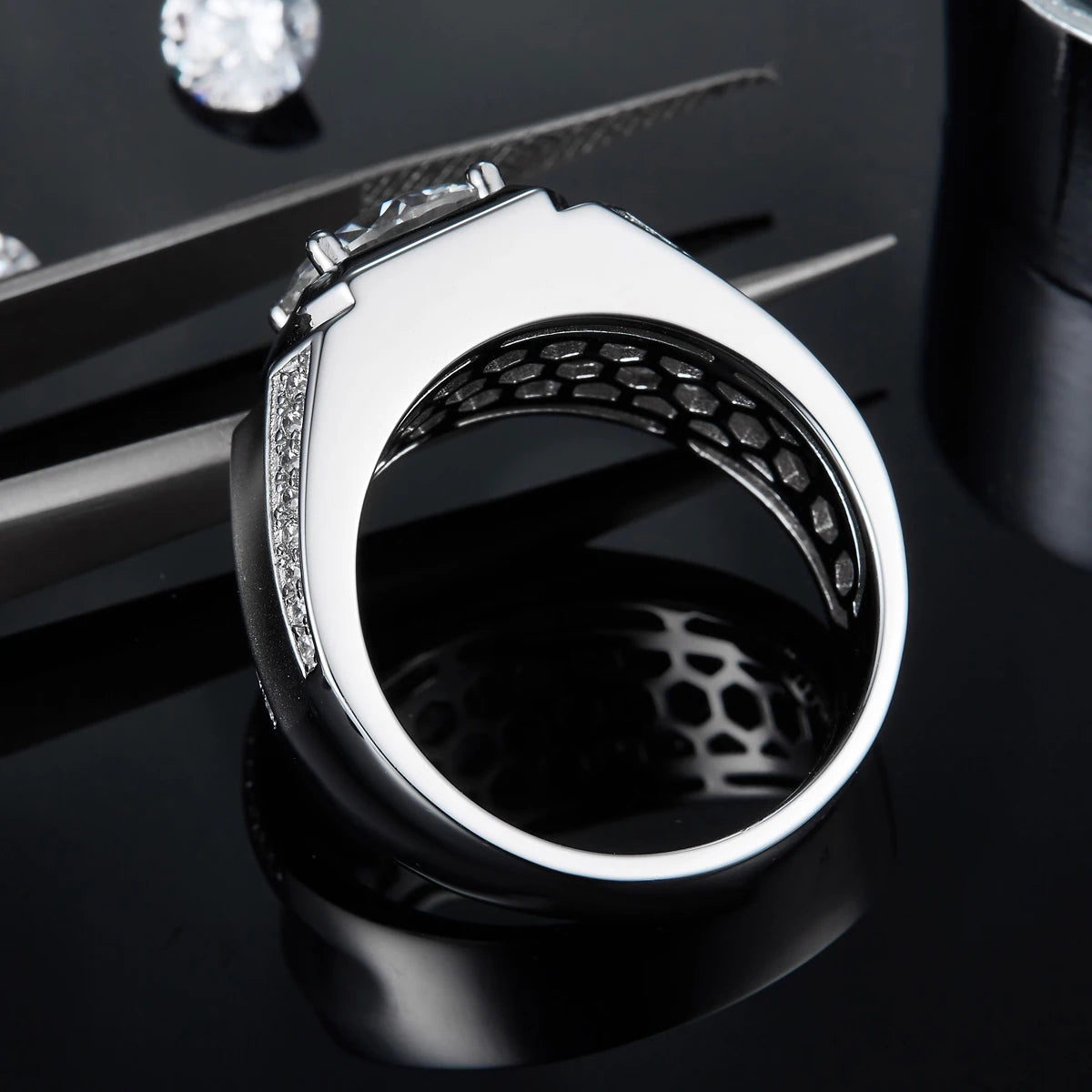 Anillo de plata esterlina con moissanita para hombre
