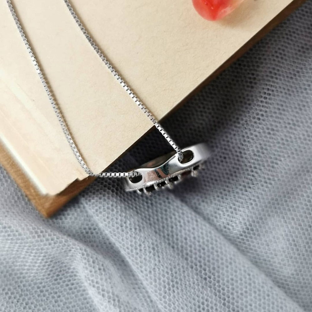 Collier pendentif rond en argent sterling avec grenat rouge GRACE