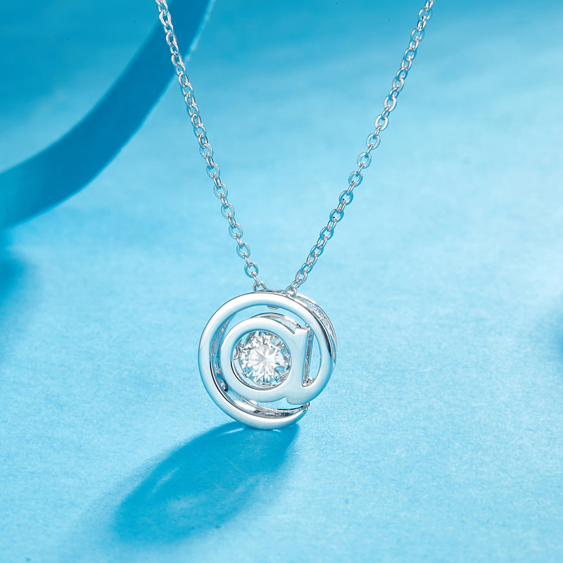 0.4 CT. Moissanite Diamond Dancing Stone @ Pendant Necklace