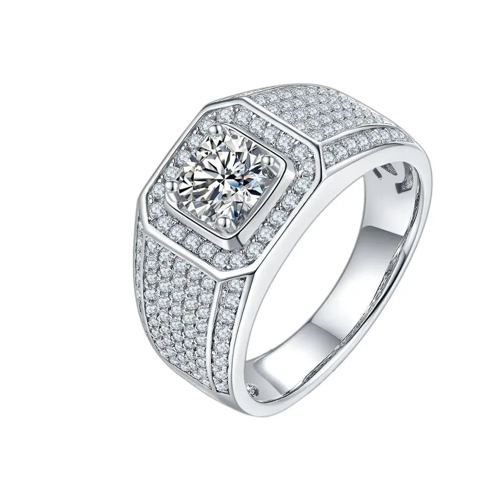 Anillo de plata esterlina con pavé de moissanita para hombre