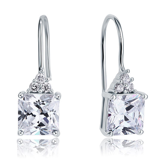 Boucles d'oreilles pendantes en argent sterling avec diamants synthétiques taille princesse de 2 carats