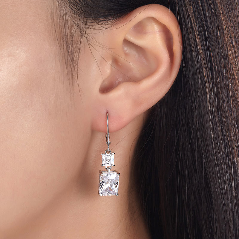 Boucles d'oreilles pendantes en argent sterling avec diamants synthétiques taille princesse de 4 carats
