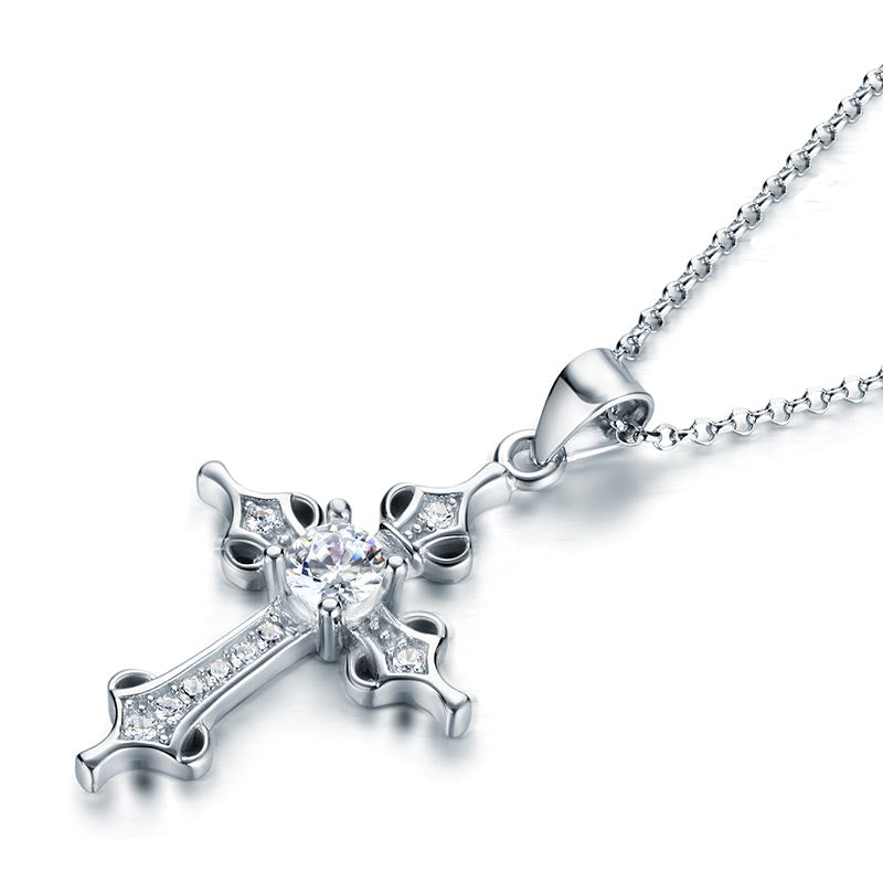 Collier avec pendentif croix en diamant simulé de style médiéval en argent sterling