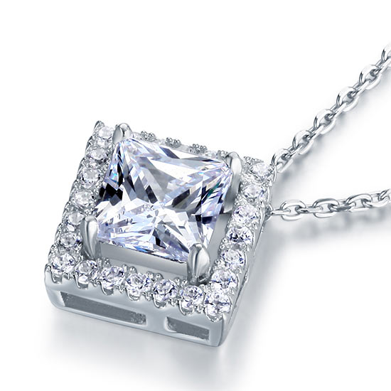 1.5 CT. Princess Cut Simulated Diamond Pendant Necklace in Sterling Silver