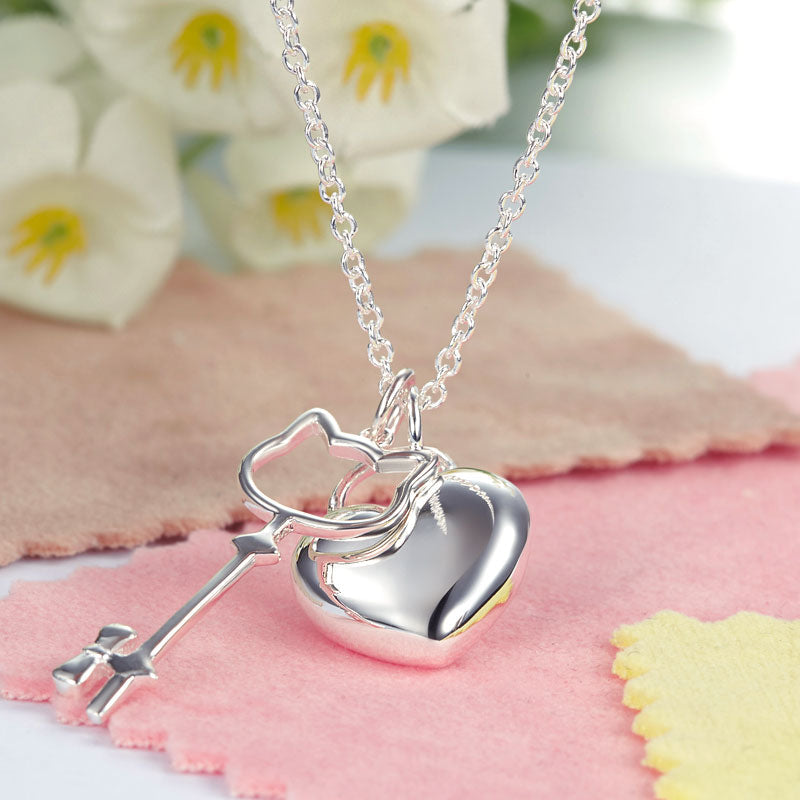 Collar con colgante de llave de corazón en plata de ley para niñas