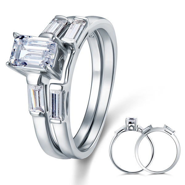 1 CT. Emerald Cut Simulated Diamond Bridal Set in Sterling Silver