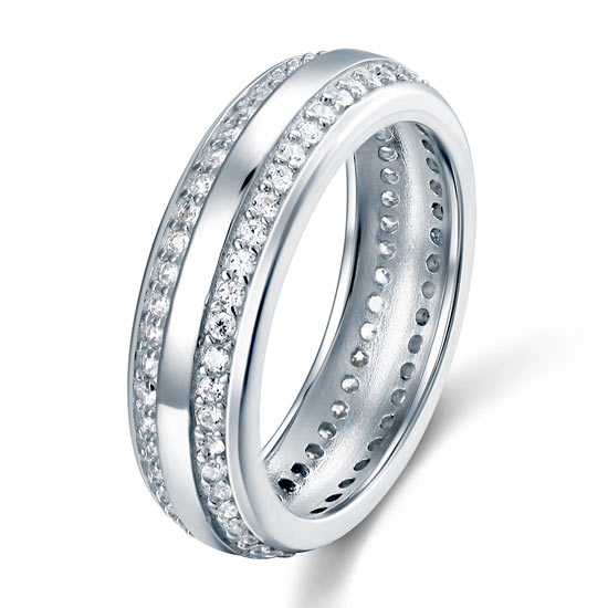 Alianza de boda de doble eternidad con diamantes simulados en plata de ley