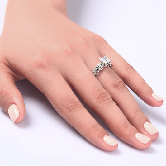 1 CT. Princess Cut Simulated Diamond Solitaire Milgrain Ring in Sterling Silver