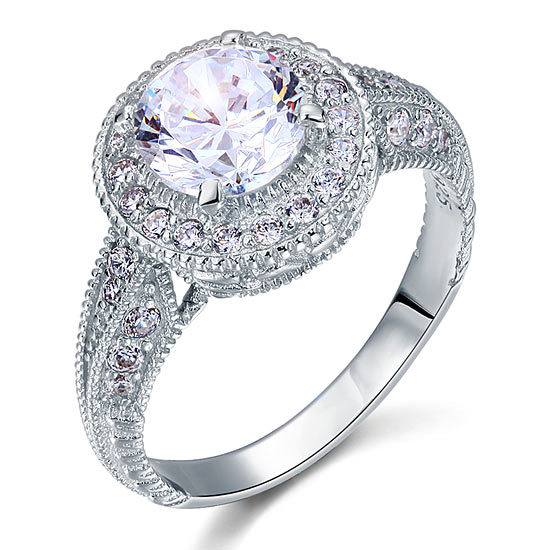 Anillo de halo vintage con diamantes redondos simulados de 2 quilates en plata de ley