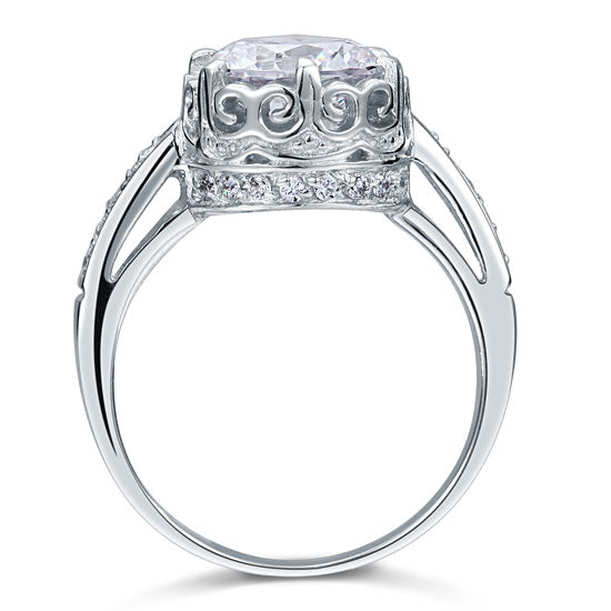 Anillo vintage de diamantes redondos simulados de 2,5 quilates en plata de ley.