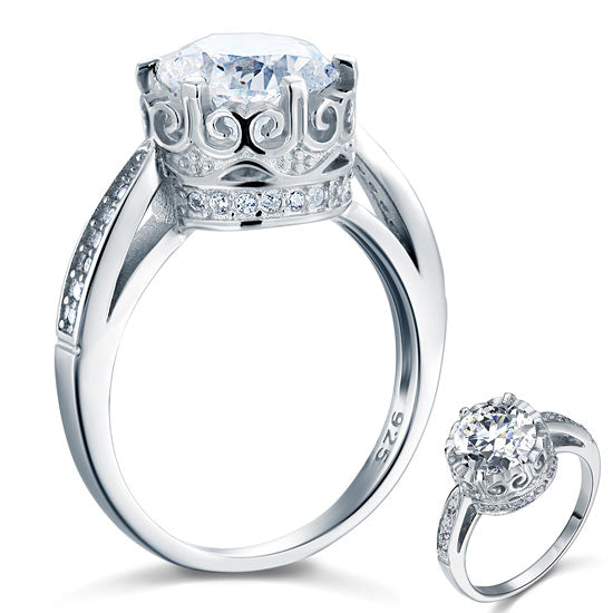Anillo vintage de diamantes redondos simulados de 2,5 quilates en plata de ley.