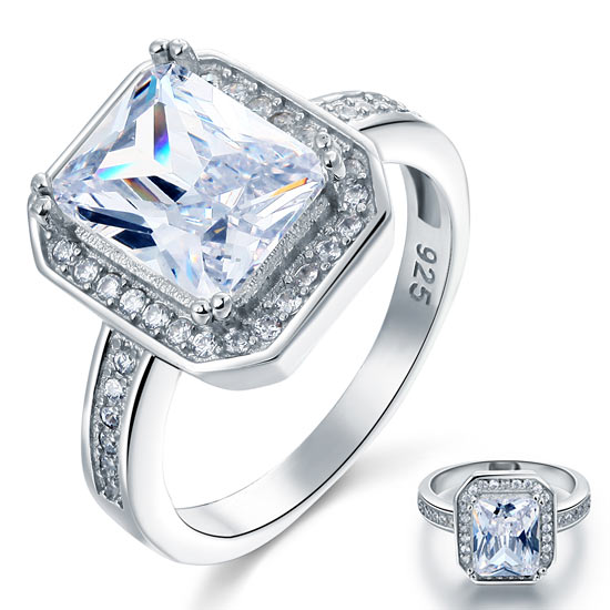 Anillo rectangular de 4 quilates con halo de diamantes simulados de talla princesa en plata de ley