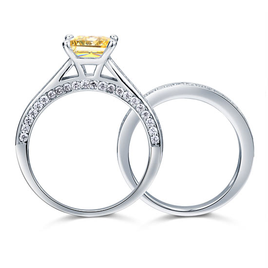 1.5 CT. Princess Cut Yellow Simulated Diamond Bridal Set in Sterling Silver