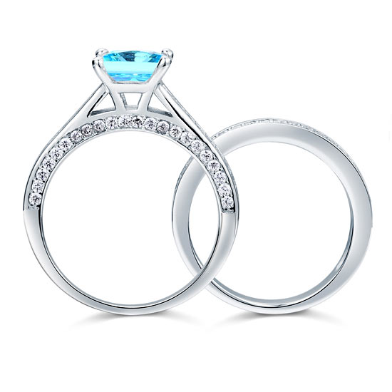 1.5 CT. Princess Cut Aqua Blue Simulated Diamond Bridal Set in Sterling Silver