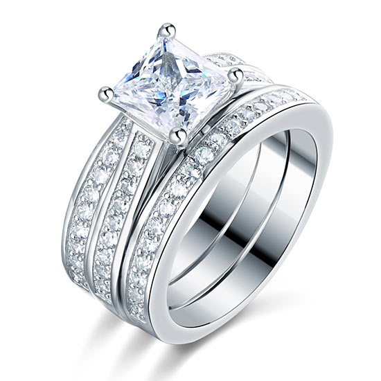 1.5 CT. Princess Cut Simulated Diamond 3-Piece Bridal Set in Sterling Silver
