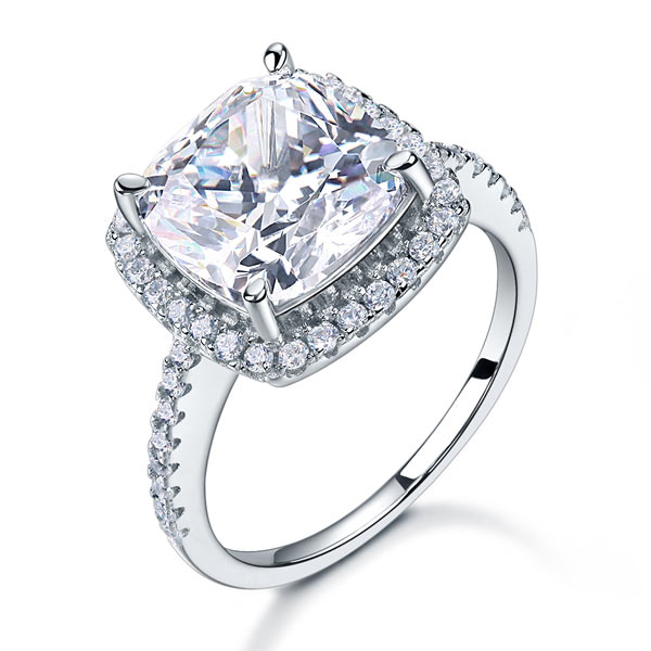Bague halo en argent sterling avec diamants synthétiques taille coussin de 5 carats