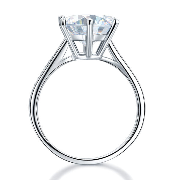 Anillo de diamantes redondos simulados de 3 quilates en plata de ley