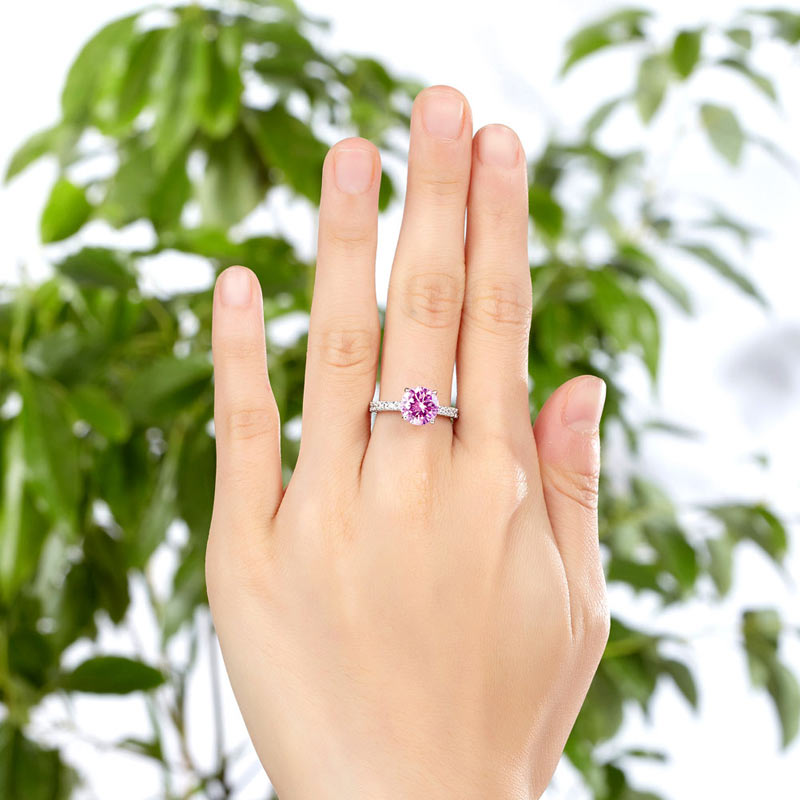 Anillo de plata de ley con diamante simulado rosa redondo de 2 quilates