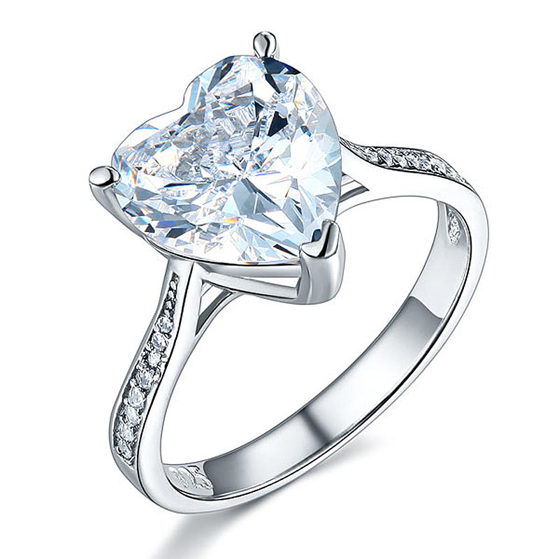 Anillo de plata de ley con diamante simulado de corte de corazón de 3,5 quilates