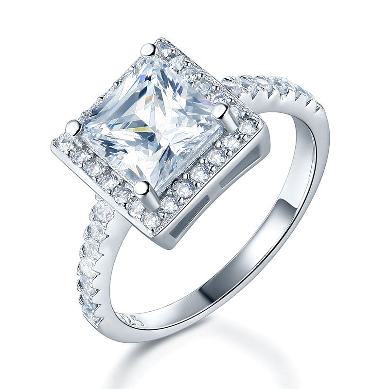 1.5 CT. Princess Cut Simulated Diamond Halo Ring in Sterling Silver