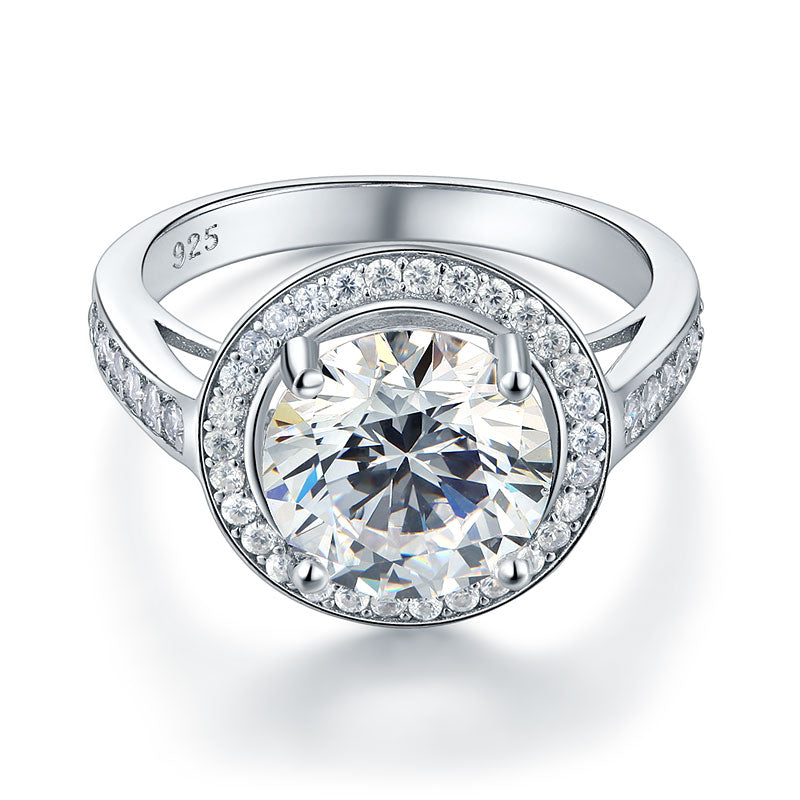 Anillo de halo de diamantes simulados redondos de 3,5 quilates en plata de ley