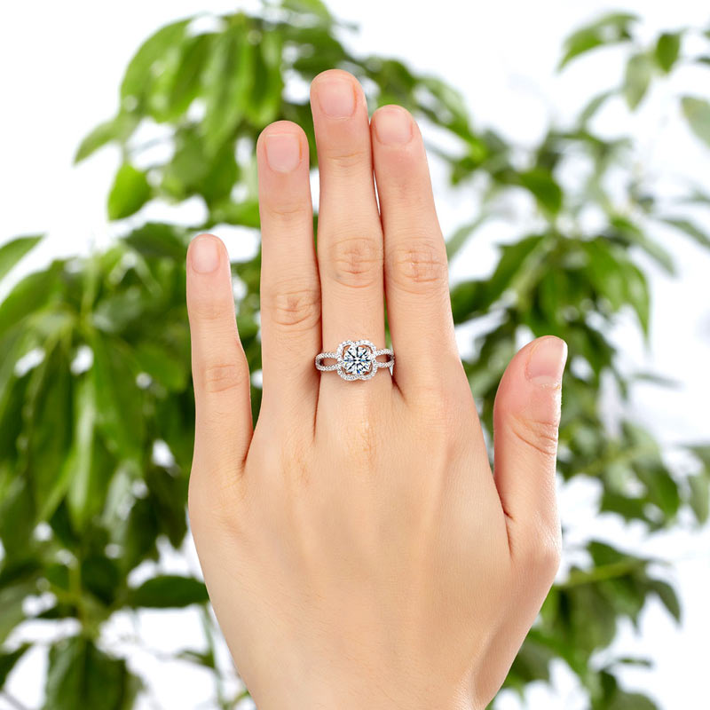 1 CT. Round Brilliant Cut Simulated Diamond Floral Halo Ring in Sterling Silver