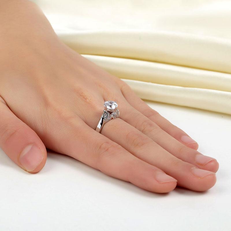 1.25 CT. Round Brilliant Cut Simulated Diamond Flower Ring in Sterling Silver