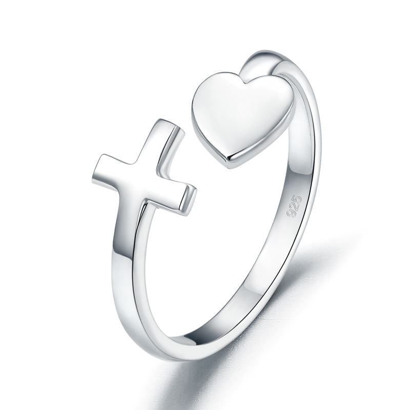 Anillo de corazón y cruz en plata de ley