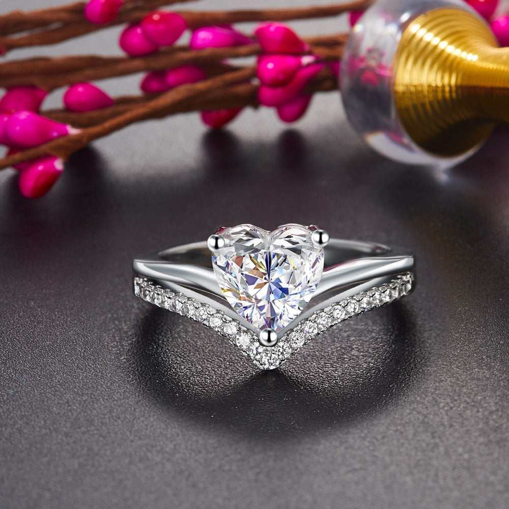 Bague de fiançailles en argent sterling avec diamant synthétique taille cœur de 2 carats