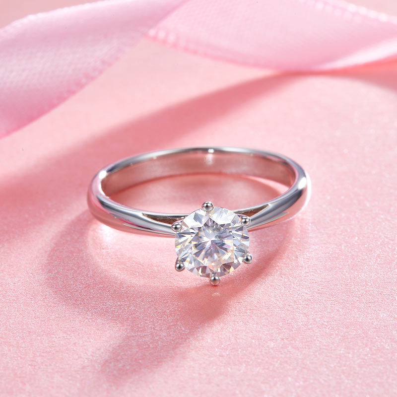1 CT. Round Moissanite Diamond Solitaire Engagement Ring in Sterling Silver