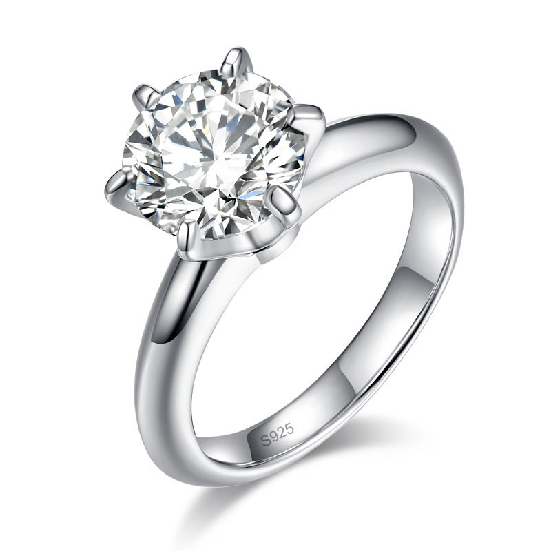 Anillo de compromiso solitario con diamante de moissanita redondo de 3 quilates en plata de ley.