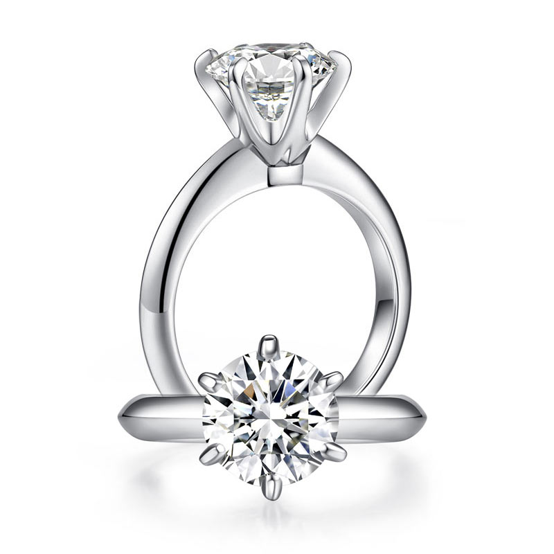 Anillo de compromiso solitario con diamante de moissanita redondo de 3 quilates en plata de ley.