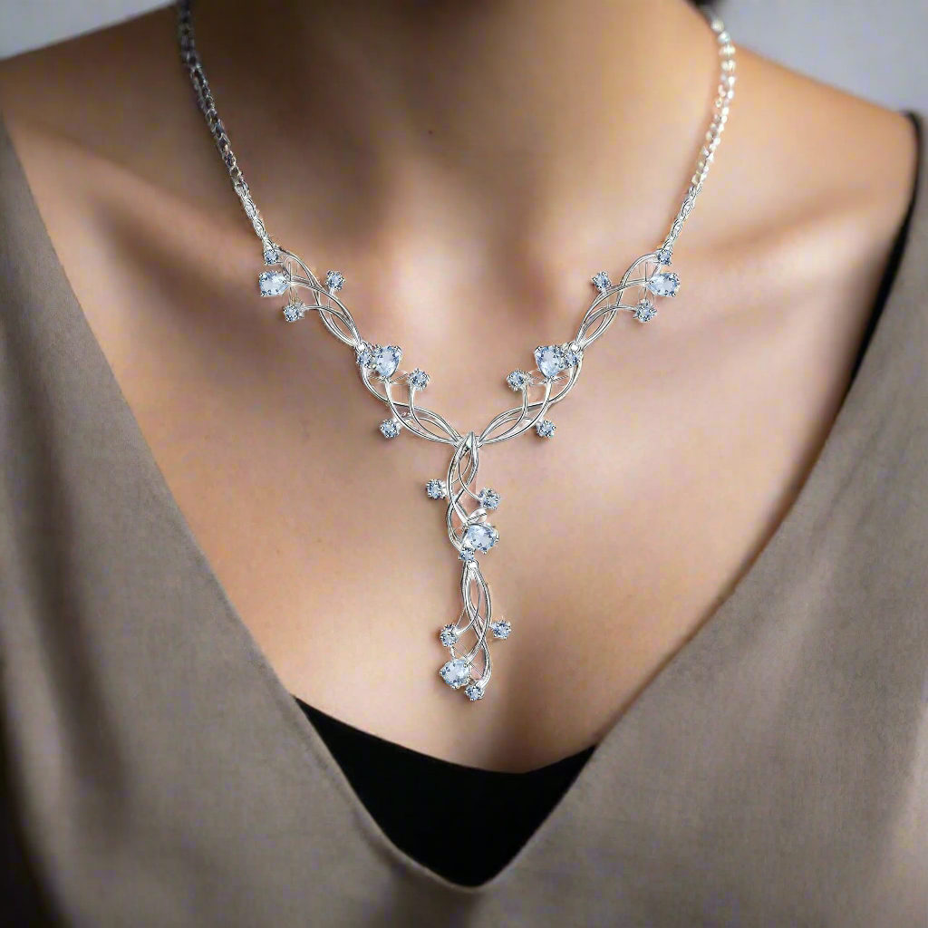 Collar nupcial floral con piedras preciosas GRACE en plata de ley
