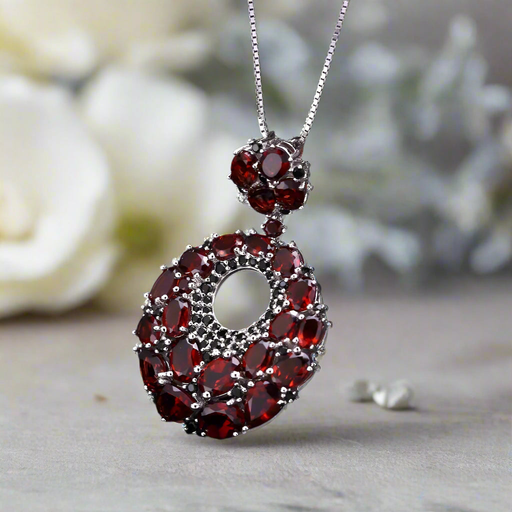 Collier pendentif rond vintage GRACE en argent sterling avec grenat