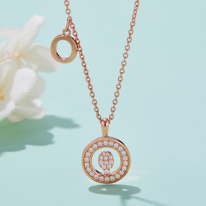 Collier avec initiales pavées de moissanite en argent plaqué or rose