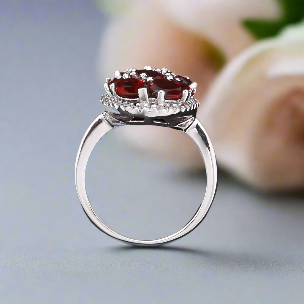 Bague cocktail ovale GRACE en argent sterling et grenat rouge