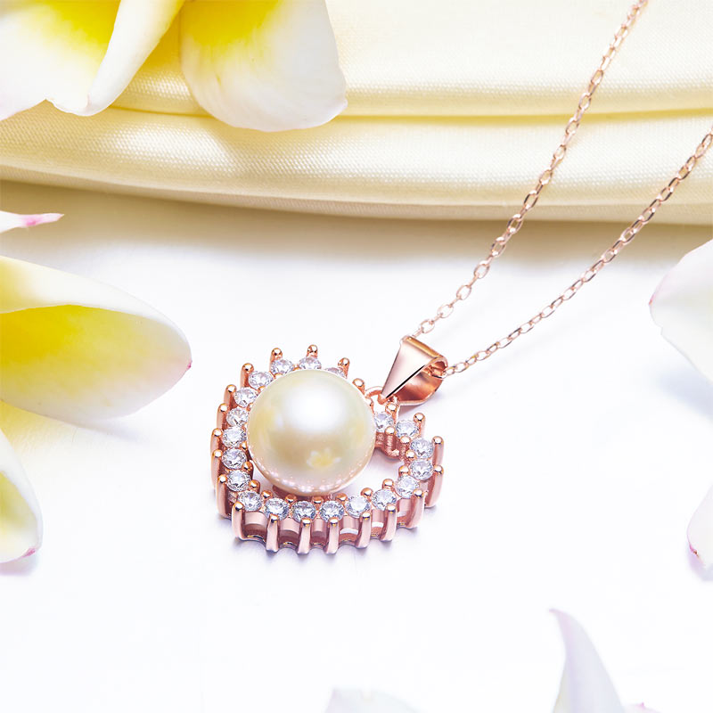 June ✦ Pearl ✦ Alexandrite