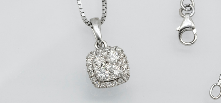 Silver Pendant Necklaces